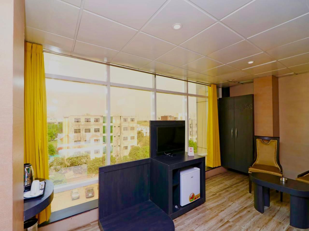 Ace Prime Hotel Greater Noida Eksteriør billede